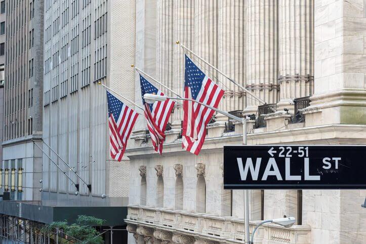 聯準會Fed鷹聲再起美股重挫 金價大破1,900大關